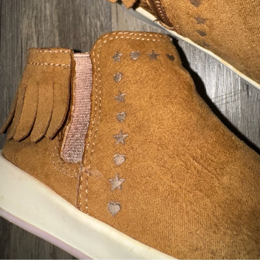 Wonder Nation Tan Moccasins with Fringe